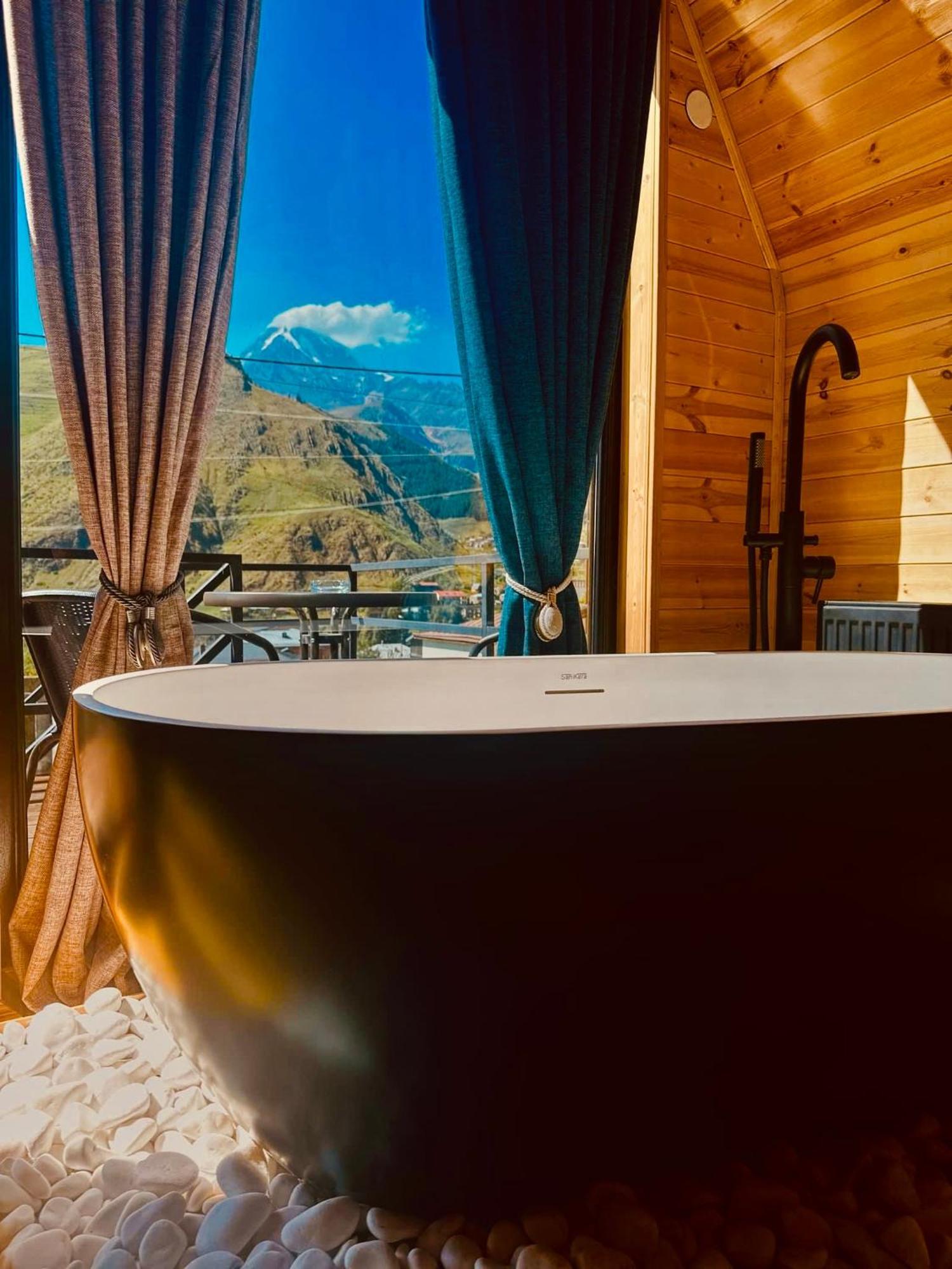 Edelweiss Cottage Kazbegi Exterior photo
